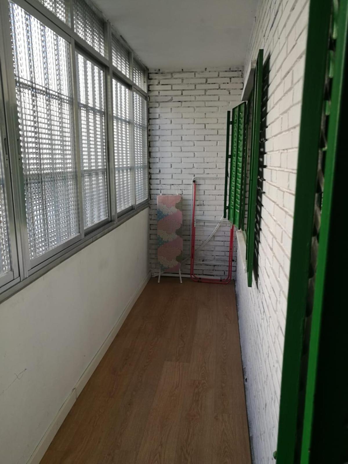 Apartamento 3 Dormitorios En Sanchez Preciados Madrid Eksteriør billede